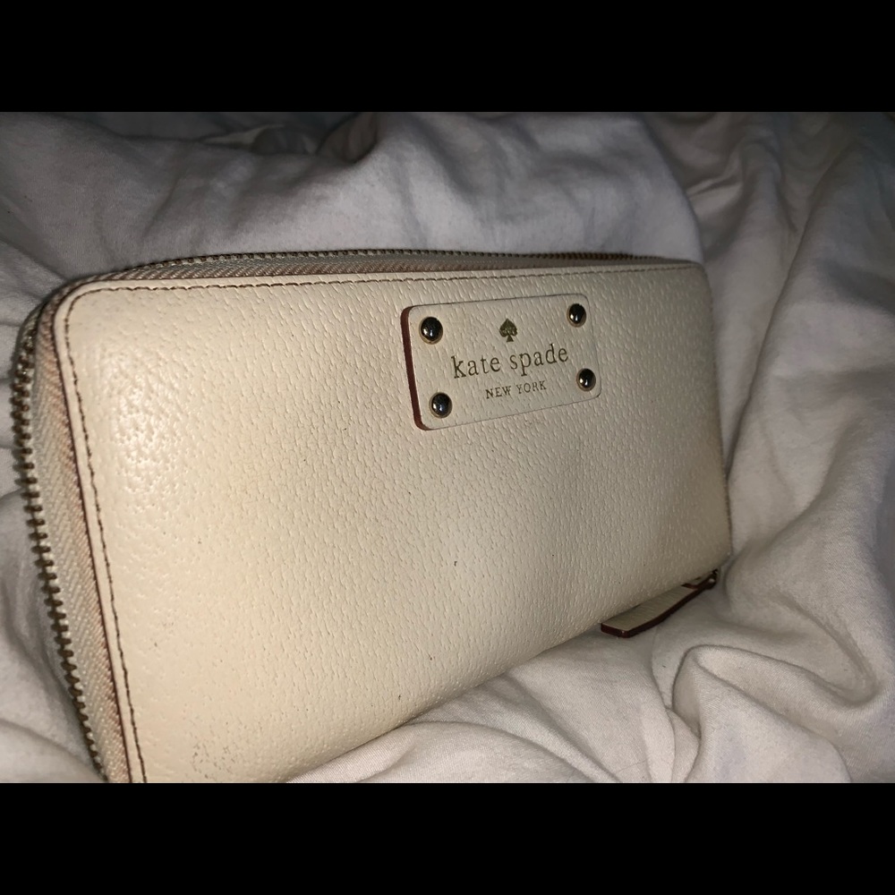 Kate Spade cream wallet
